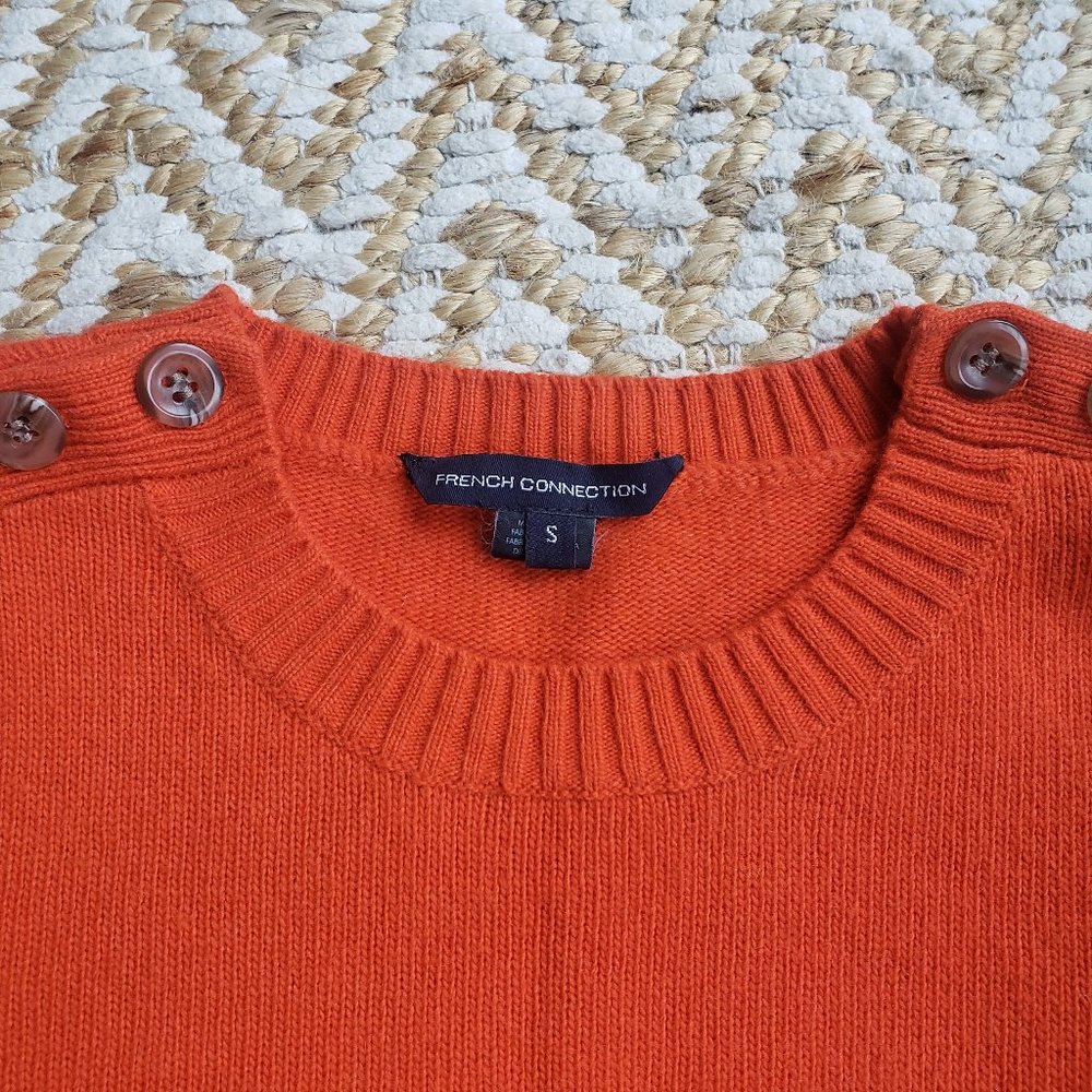 SOLD 🤑 French Connection Orange Pullover Sweater - Picture 8 of 9